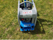 Betriebsgewicht: 92 kg Arbeitsbreite: 35 cm Zentrifugalkraft: 15 kN